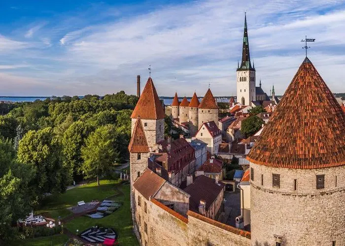 Hotell Aquamarine - Lauluvaeljak *